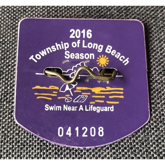 2016 Beach Badge Pin Long Beach Township New Jersey Shore LBI Surf Summer Decor - Picture 1 of 7